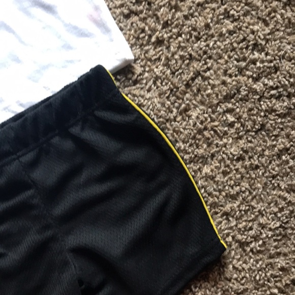 NWT Swiggles Marching Yellow Tractor Outfit Short Sleeve Top and Shorts - Picture 3 of 3